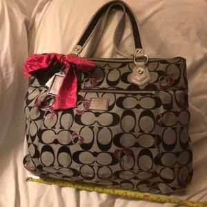 Coach “CC” with hearts purse